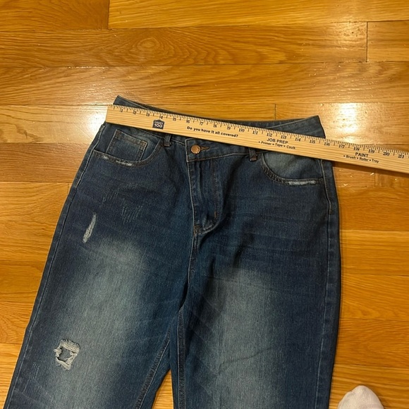 Oneleven women’s distressed jeans size large . - Picture 8 of 10